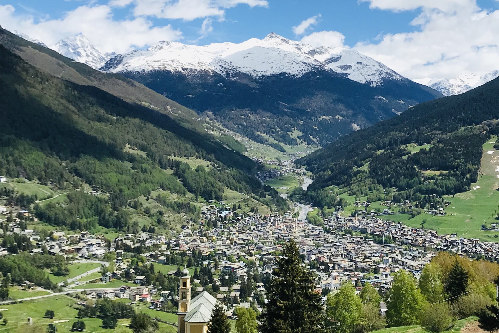 Valdisotto Chiesa Oga Ph. Interna (7) Valdisotto Chiesa Oga Ph. Interna (7)