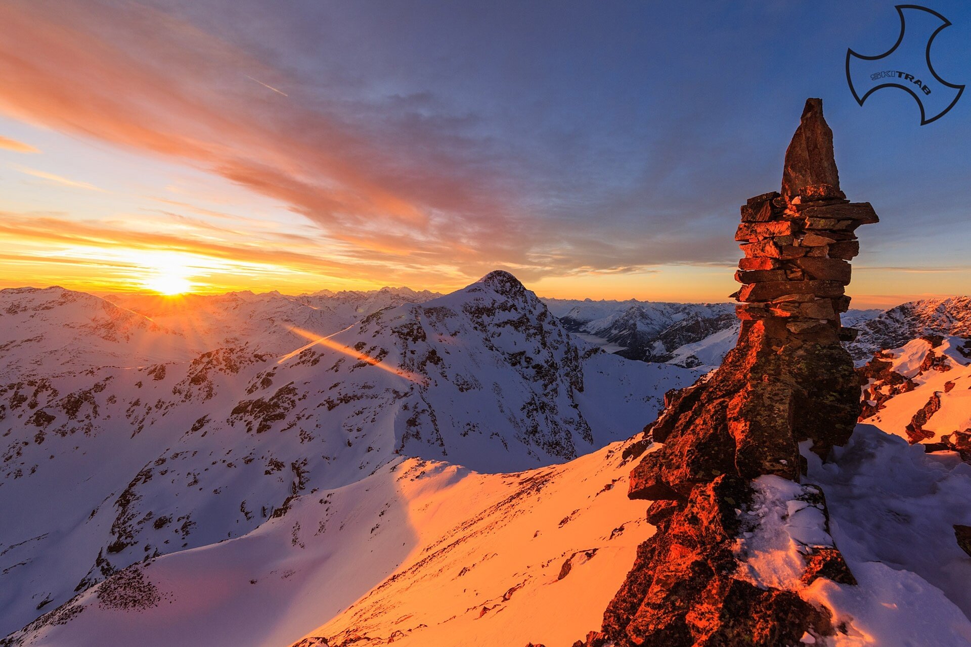 Sunset on the Manzina Peak Sunset on the Manzina Peak