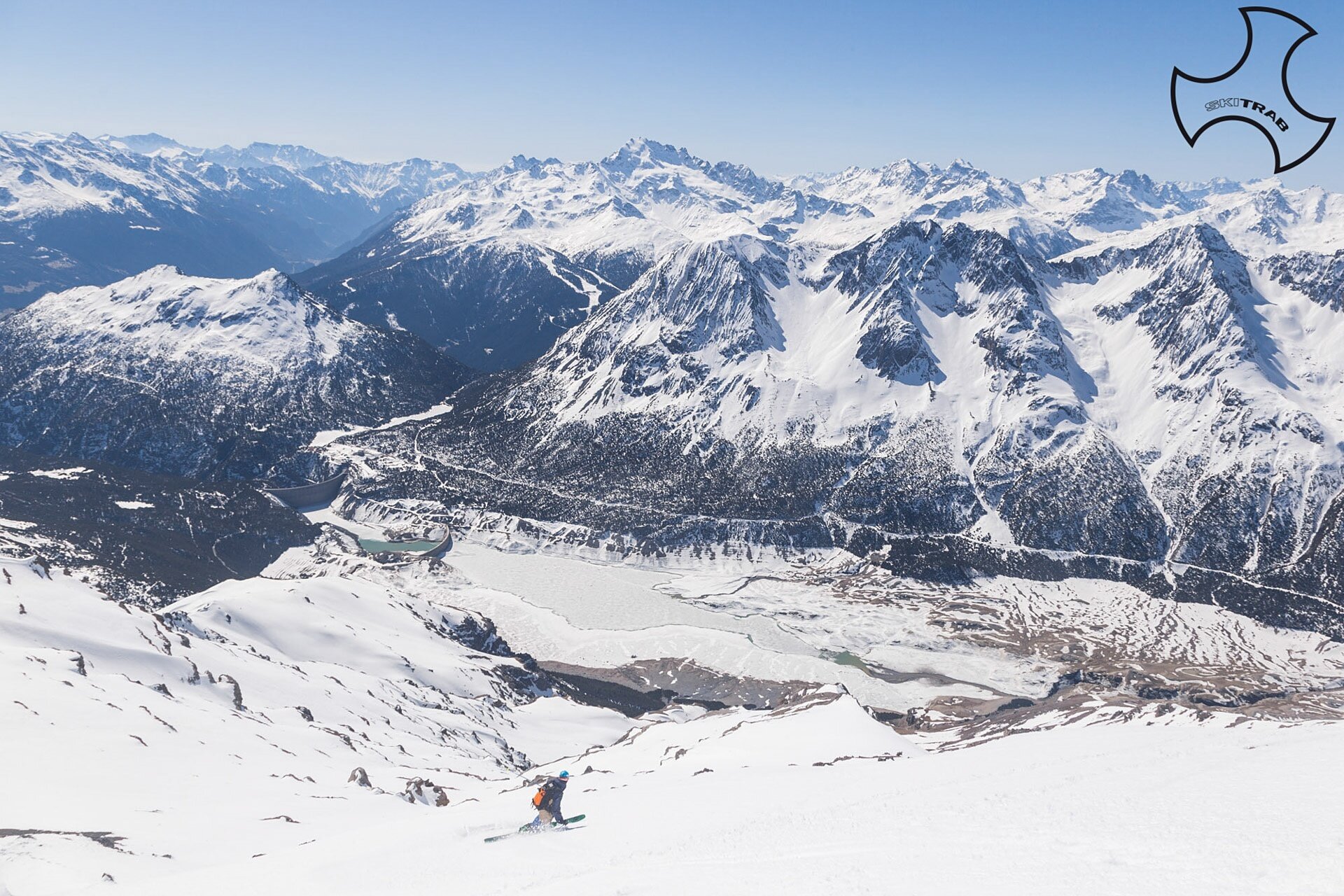 Monte Cornaccia : The first part of the descent. Monte Cornaccia : The first part of the descent.