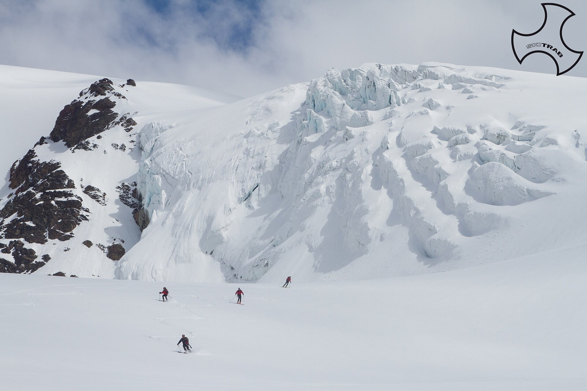 Punta San Matteo, descent below the serac. Punta San Matteo, descent below the serac.